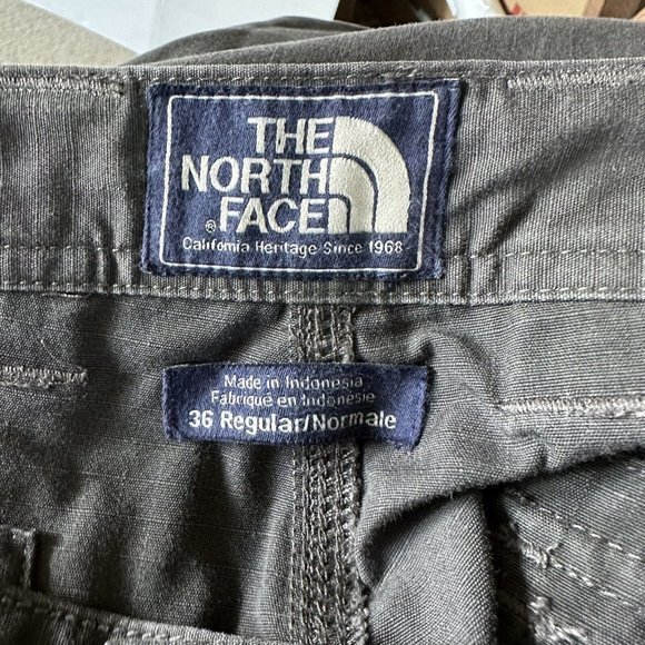 Vintage The North Face Mens L Reg Gray‎ Cargo Shorts - Picture 2 of 11